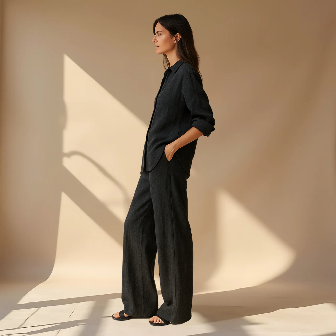 Vera - Minimalistiskt set - Blus och byxor