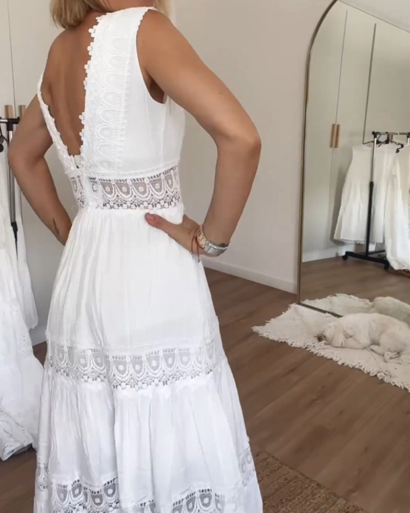 Alva - Elegant klänning med V-ringning